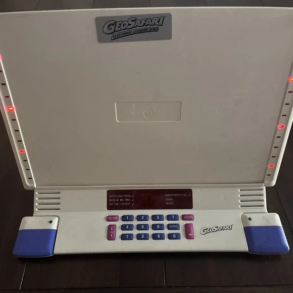 GeoSafari Electronic Learning Game EI-8865 with 14 Educational Packs (5 New) - Picture 2 of 7